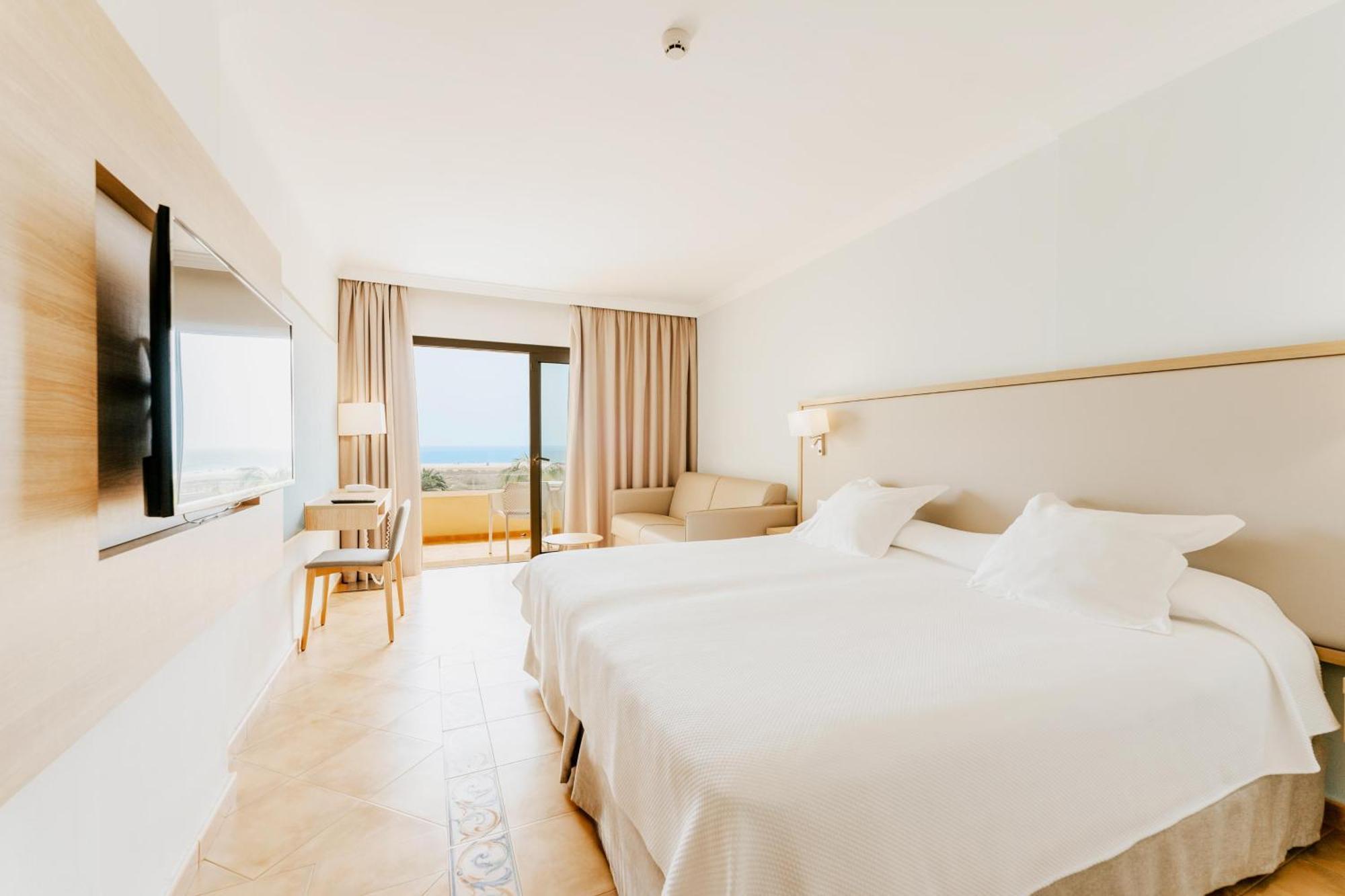 R2 Buganvilla & Spa Hotel